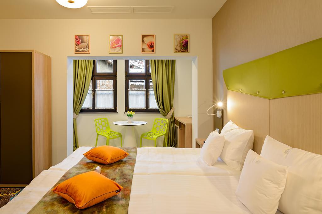 Blumenhaus Sibiu Aparthotel Εξωτερικό φωτογραφία